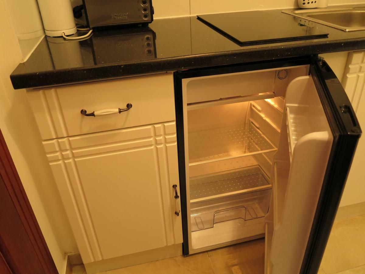 וינה Small Luxury Kapitol Apartment מראה חיצוני תמונה