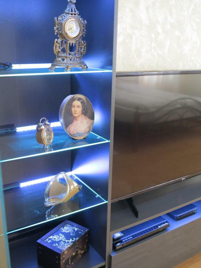 וינה Small Luxury Kapitol Apartment מראה חיצוני תמונה